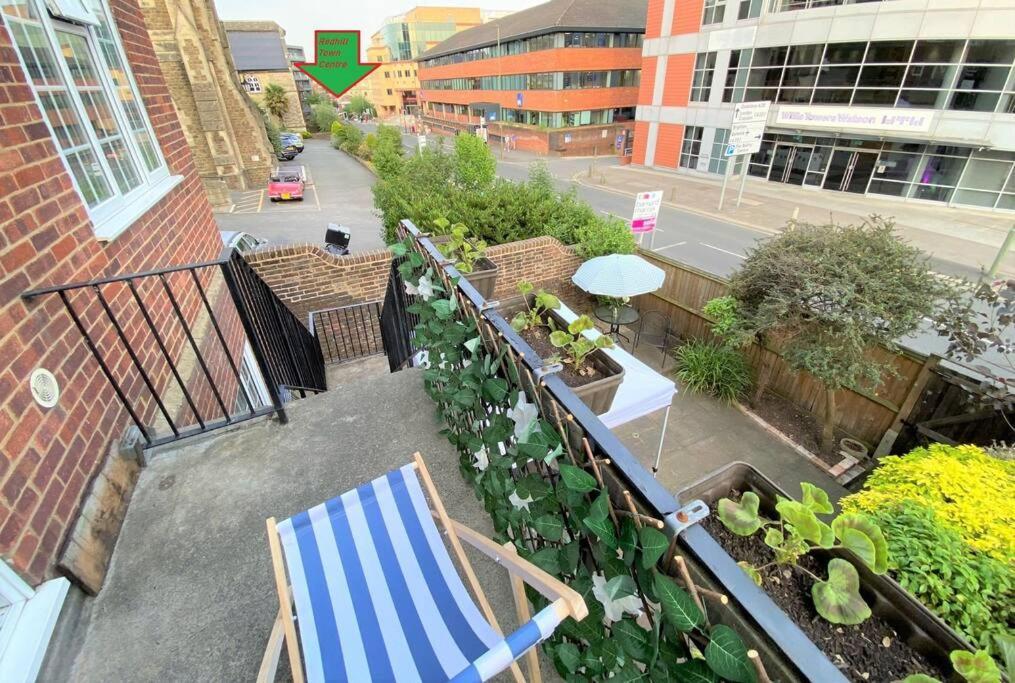 Apartamento Redhill Town Centre 3 Bed House Near Gatwick Airport, Easy Commute To London Exterior foto